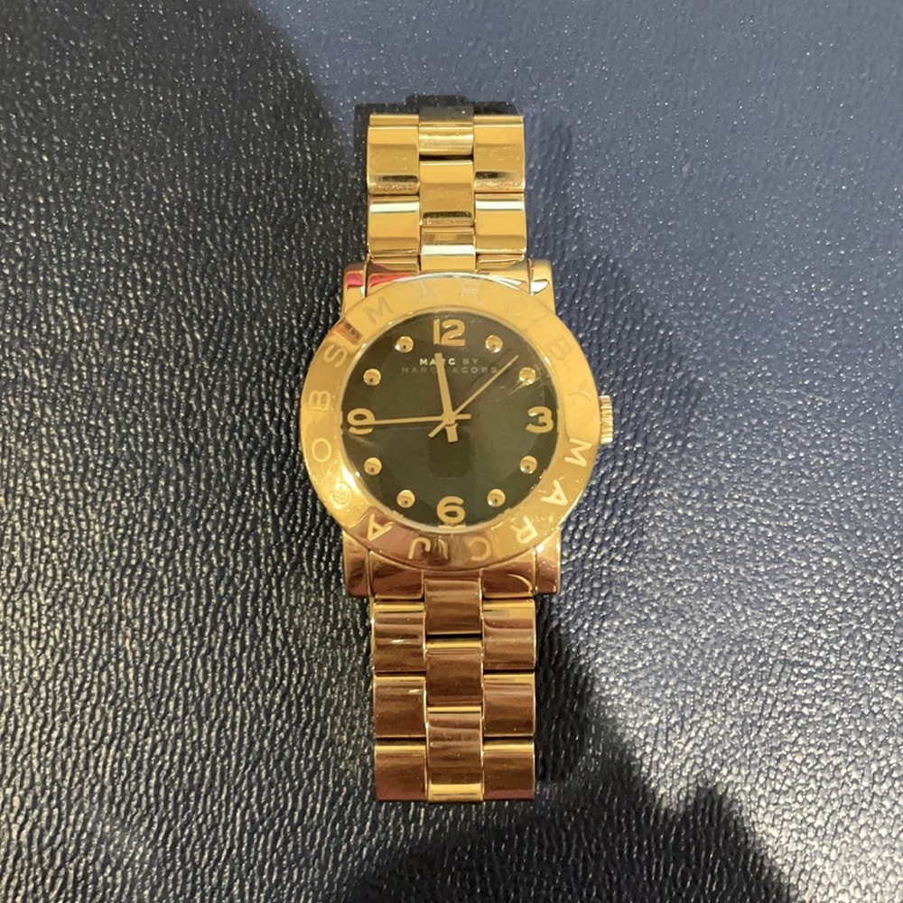 Marc by Marc Jacobs gold round watch!